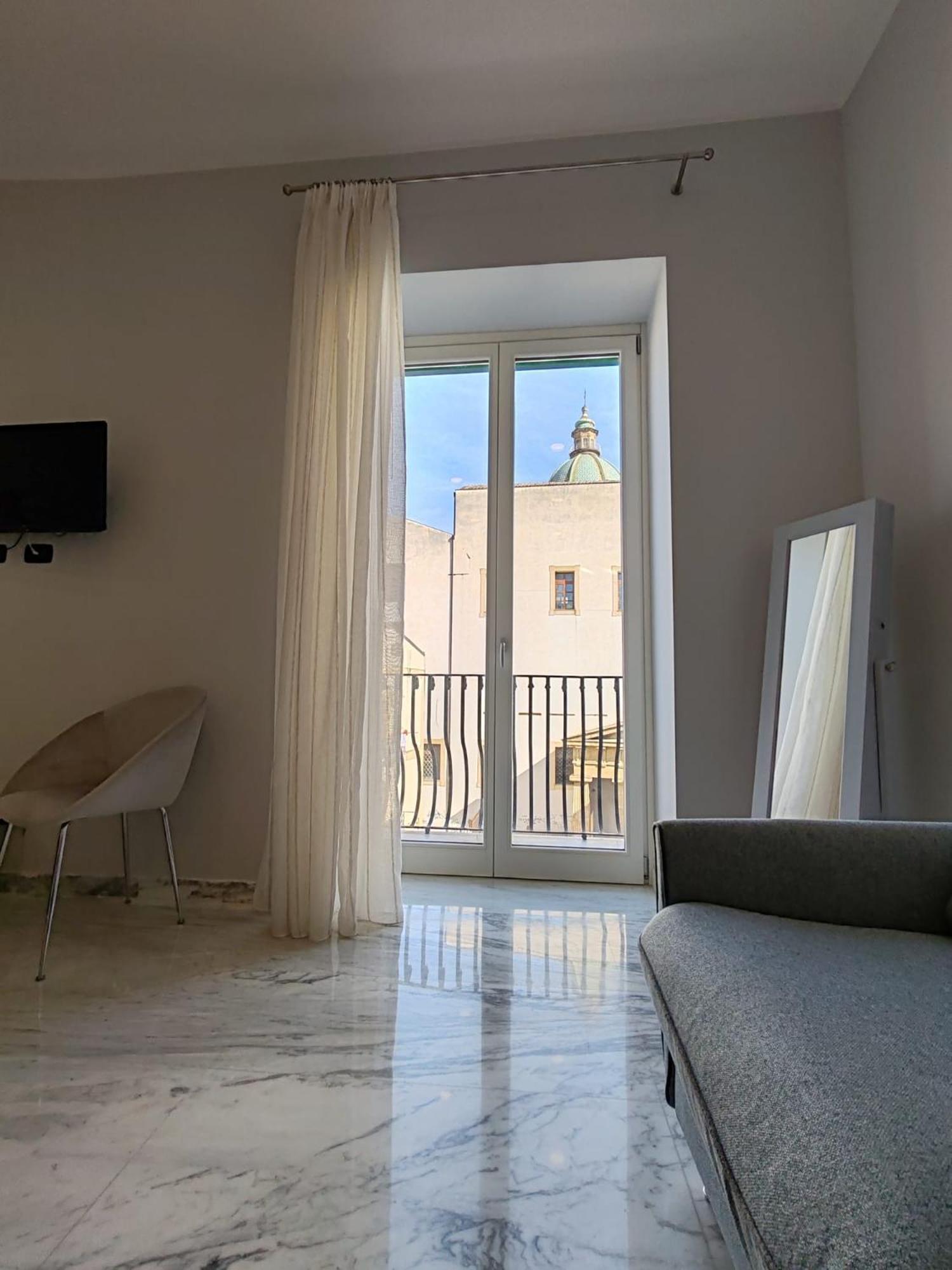 Lily Apartments Palermo Exterior foto